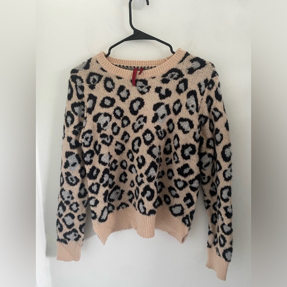 Love Scarlett Leopard Sweater - Picture 1 of 5